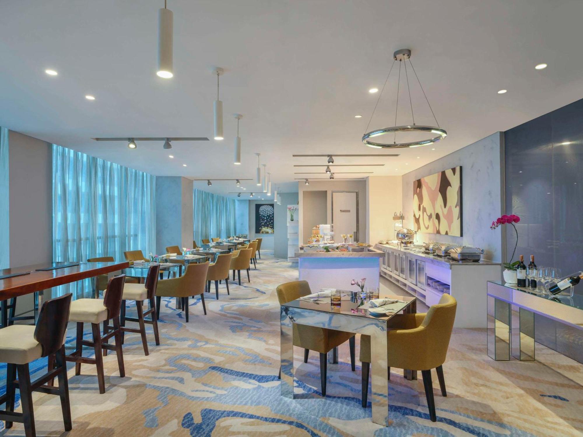 Pullman Jakarta Central Park Esterno foto Club Lounge at the hotel