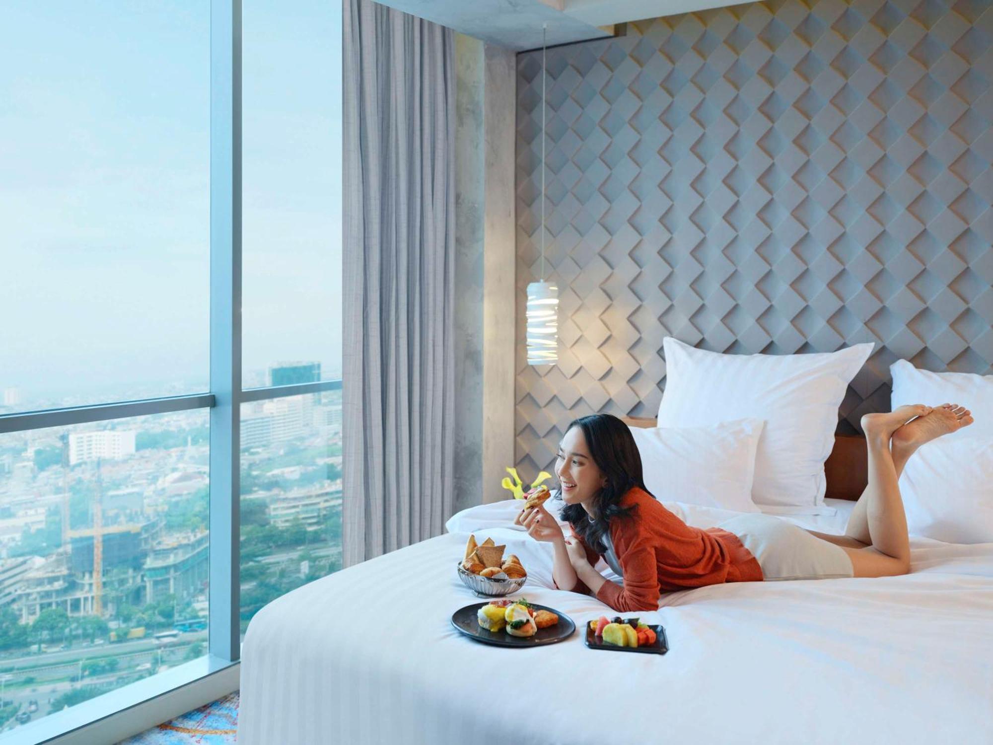 Pullman Jakarta Central Park Esterno foto A guest at the hotel