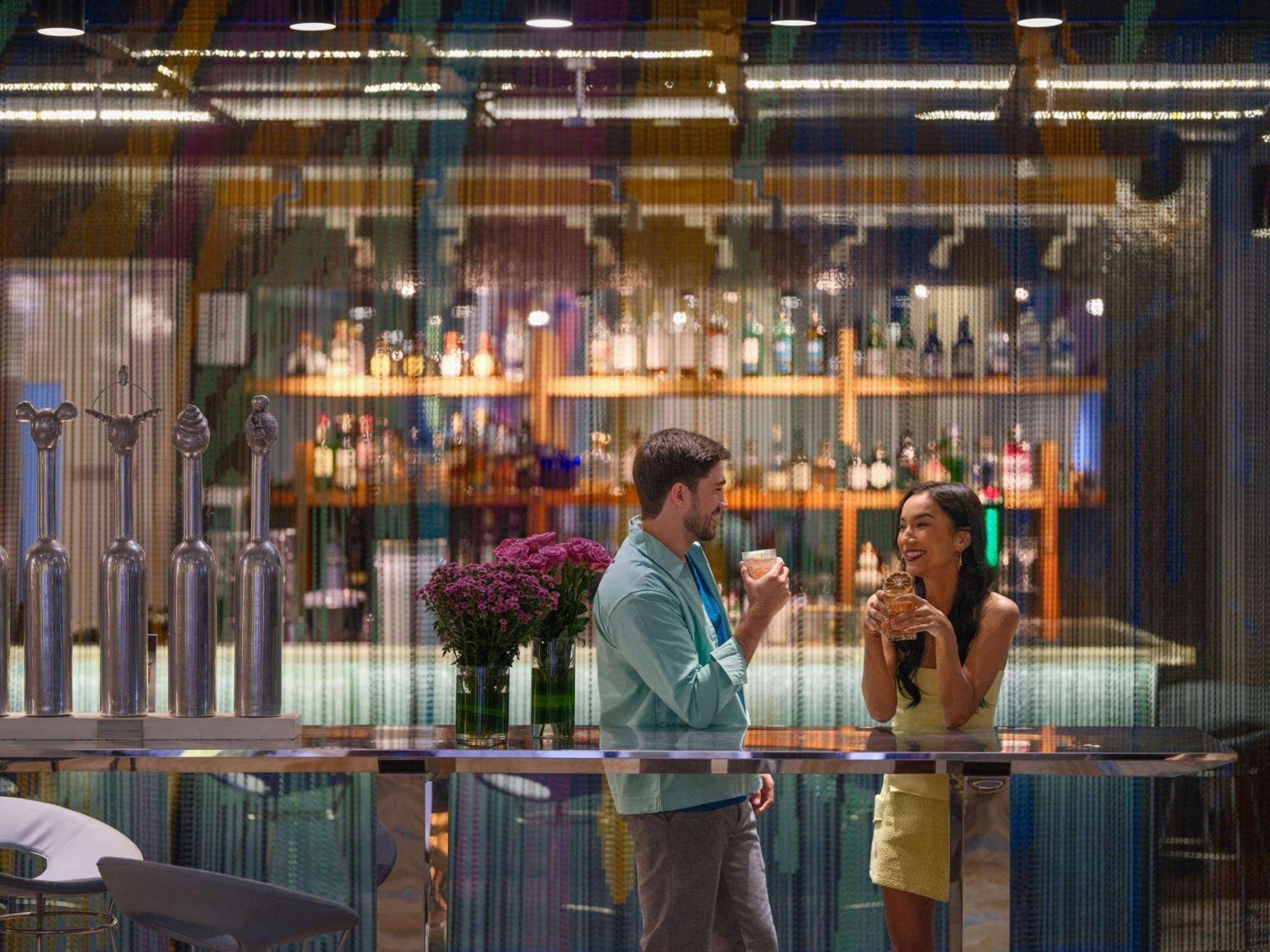 Pullman Jakarta Central Park Esterno foto The bar at the 101 bar